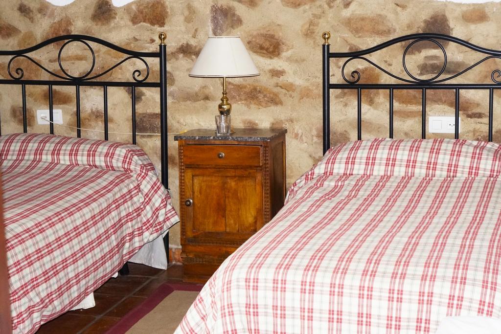 Casa Rural El Trillo Guest House El Alcornocal Екстериор снимка