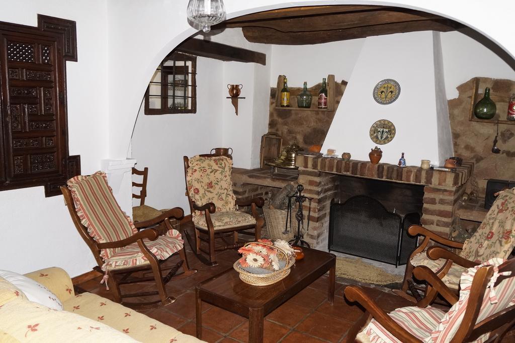 Casa Rural El Trillo Guest House El Alcornocal Екстериор снимка